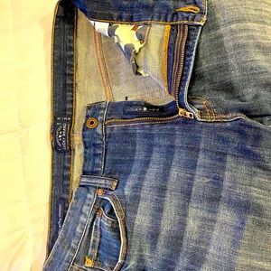 Men’s 32x32 Lucky Brand straight leg jeans